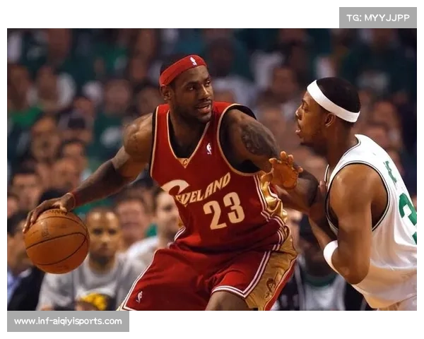 凯尔特人主场致敬詹姆斯，播放其生涯经典时刻集锦